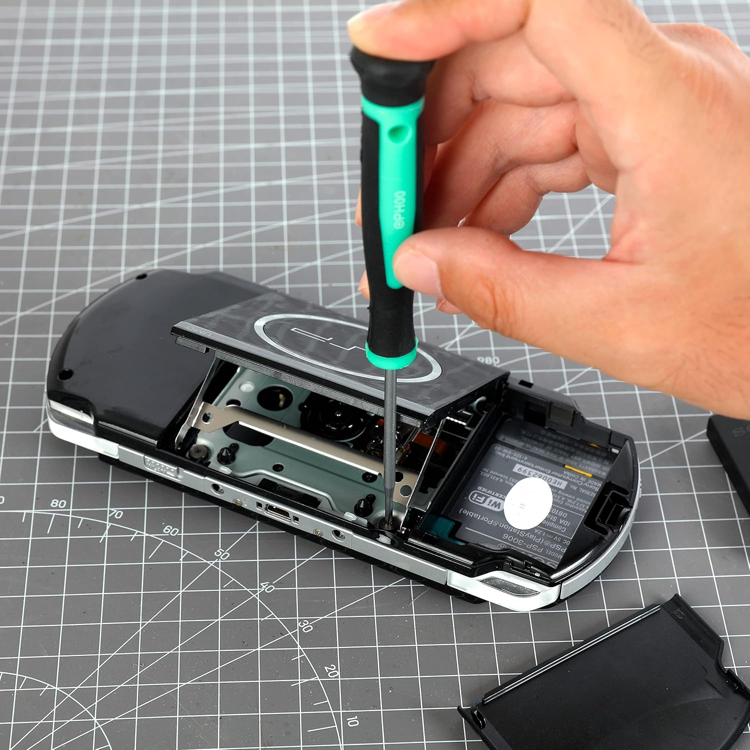 6982ad50d4c0584f284ab9d596dd83a105b53c6075633326e51e8.jpg Multiple All in One Household Tool Kits